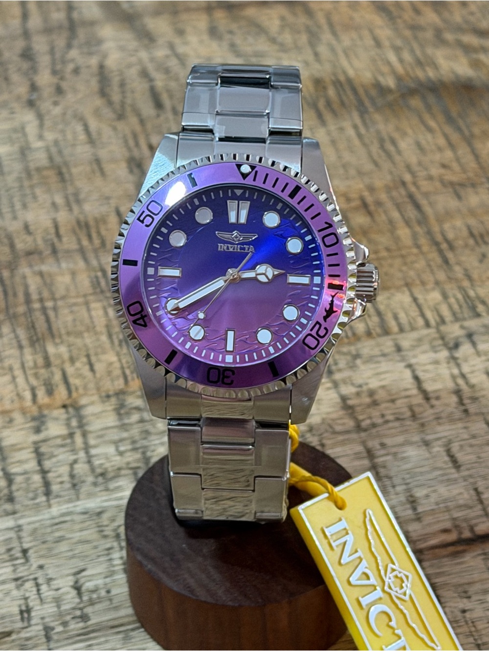 NEW Invicta Pro Diver Stainless Steel Blue/Purple Gradient Dial Men’s Watch